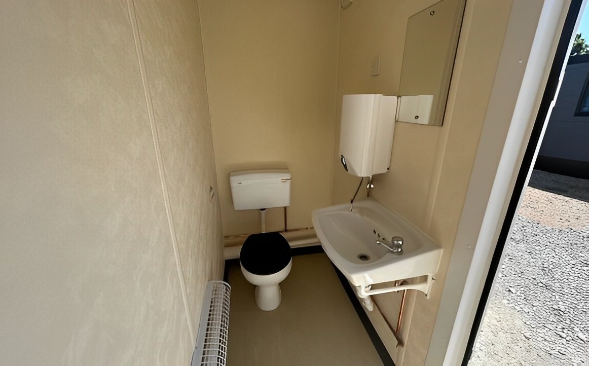12ft x 9ft 2+1 jackleg toilet cabin 12ft x 9ft 2+1 jackleg toilet cabin