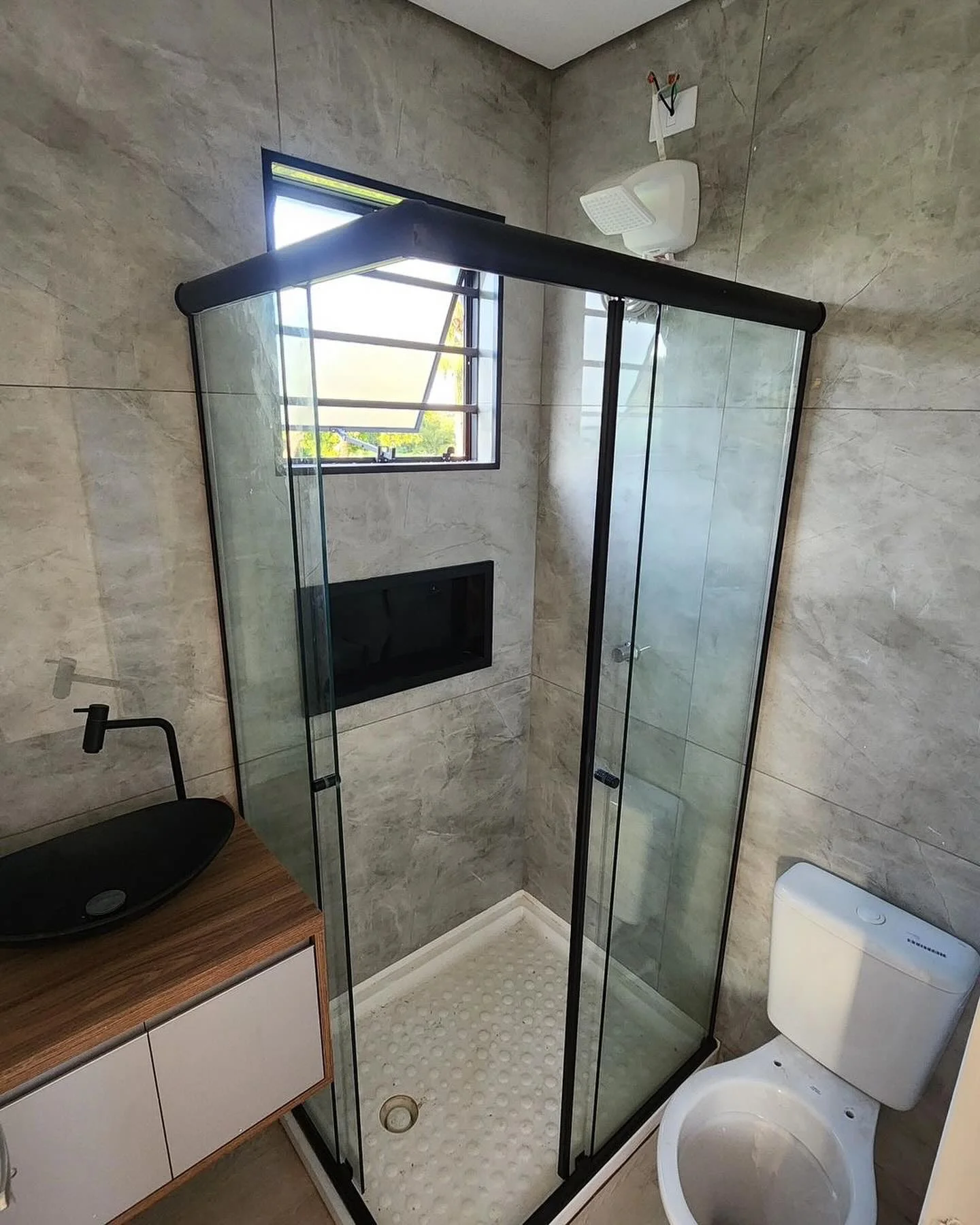 custom 20ft shipping container home with water tank custom 20ft shipping container home with water tank