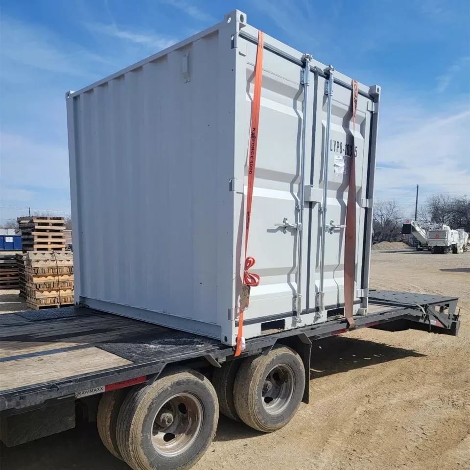 8ft cubic shipping container w/door+window 8’lx6.7’wx7.4’h 8ft cubic shipping container w/door+window 8’lx6.7’wx7.4’h