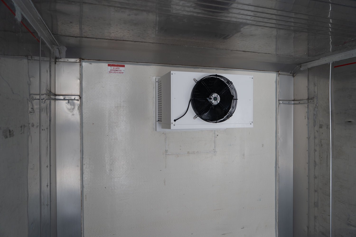 20' std refrigerated container used box new motor (single phase 3.5 hp freezer) 20' std refrigerated container used box new motor (single phase 3.5 hp freezer)